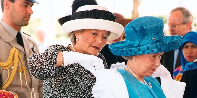 кралица Елизабет и лейди Фарнхам