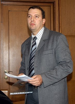 адв.Чалъмов