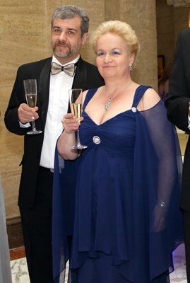 Алена със съпруга си