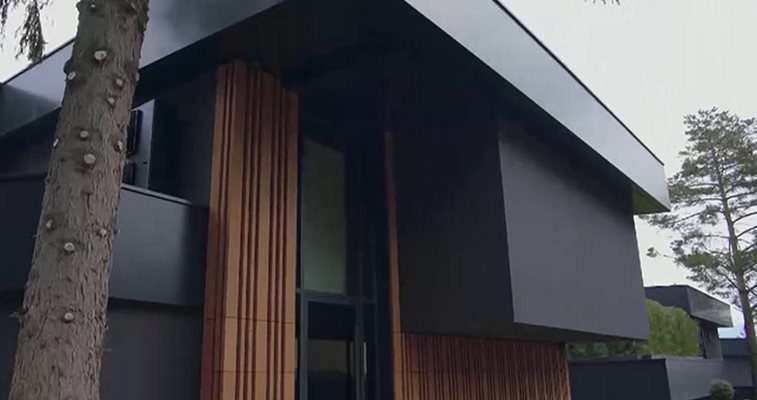 къща алпийски стил