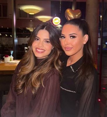 Глория и Клаудия