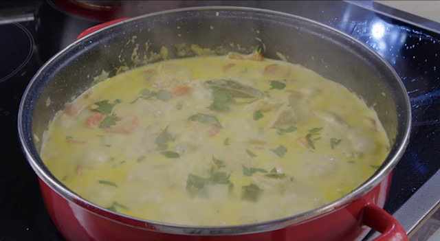  пиле бульон 