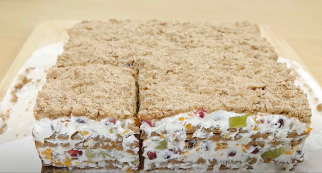  лятна бисквитена торта 