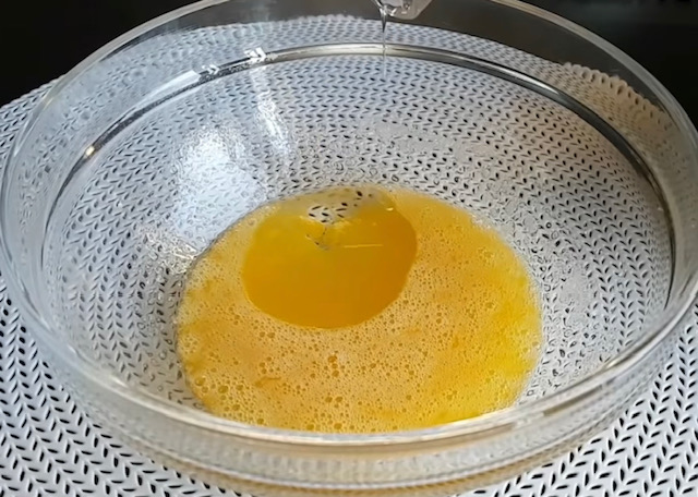 яйца с олио