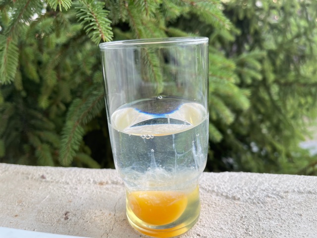  яйце в чаша вода 