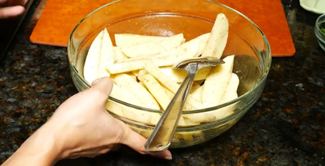 картофи с подправки