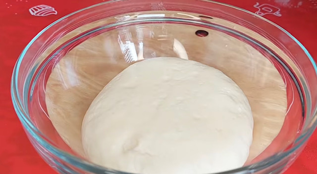  втасало тесто 