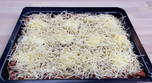  мусака с кашкавал 