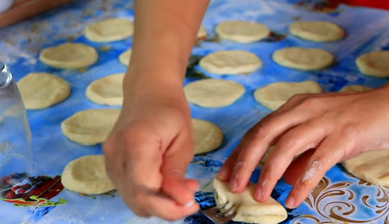  оформяне сладки 