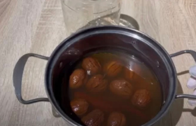 орехова отвара