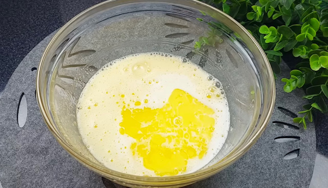 масло в яйцата