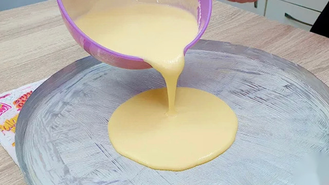  пица с течно тесто 