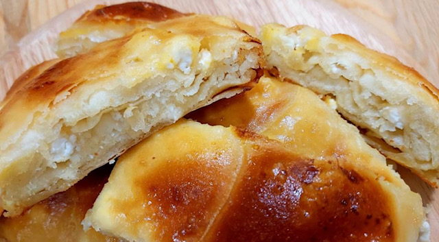 хапки със сирене и извара