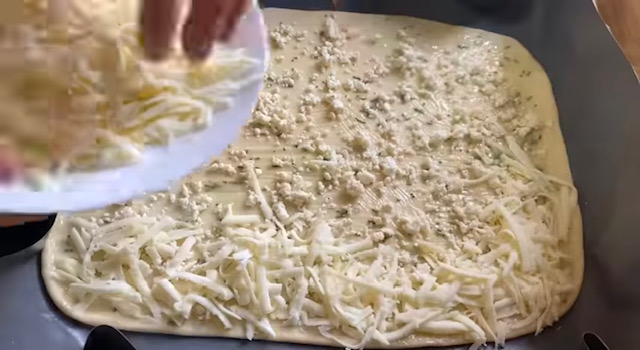 хляб с моцарела