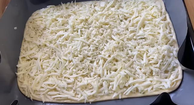 моцарелено хлебче