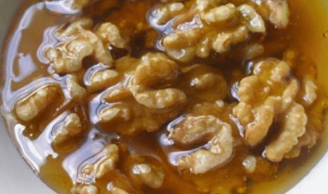 орехи в мед