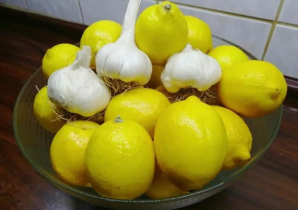 лимони и чесън
