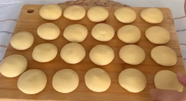 маслени бисквити тесто