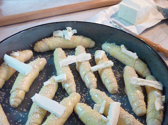 кифлички с масло