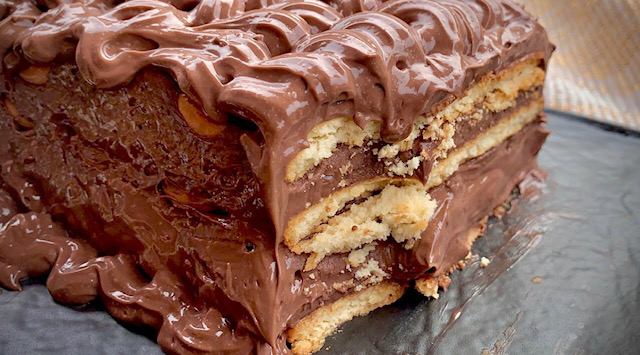 бисквитена торта с шоколад