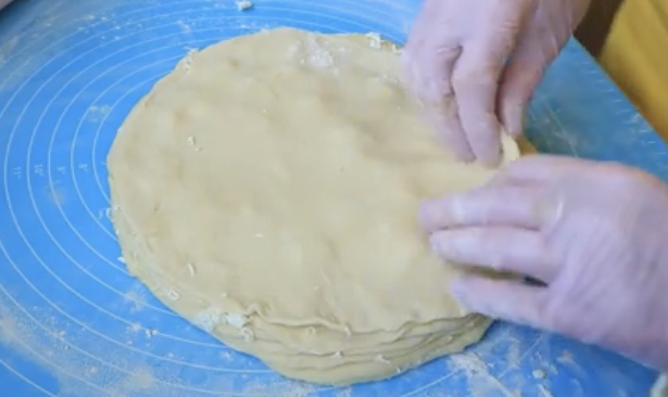 пластове тесто