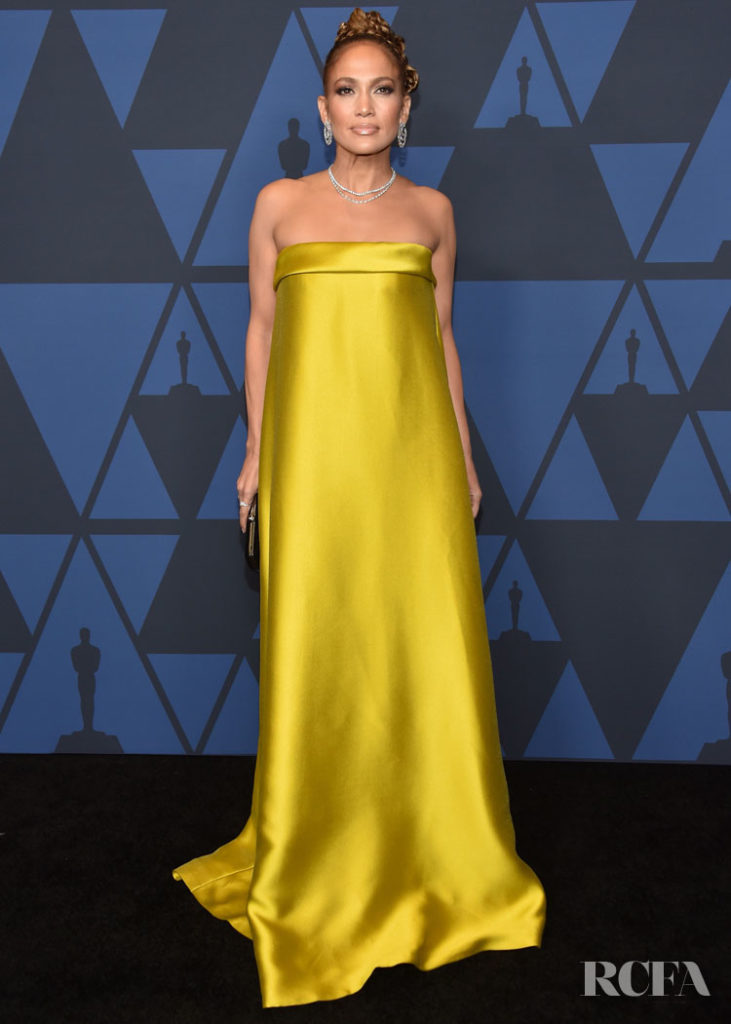 Джей Ло в златна рокля