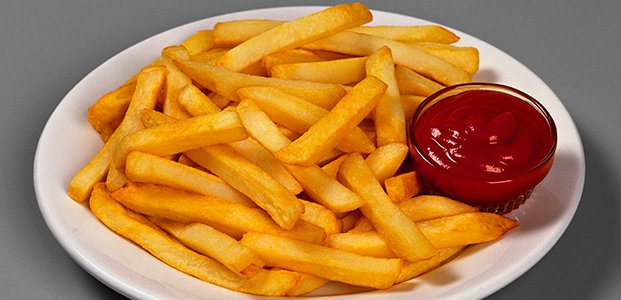 картофи с кетчуп