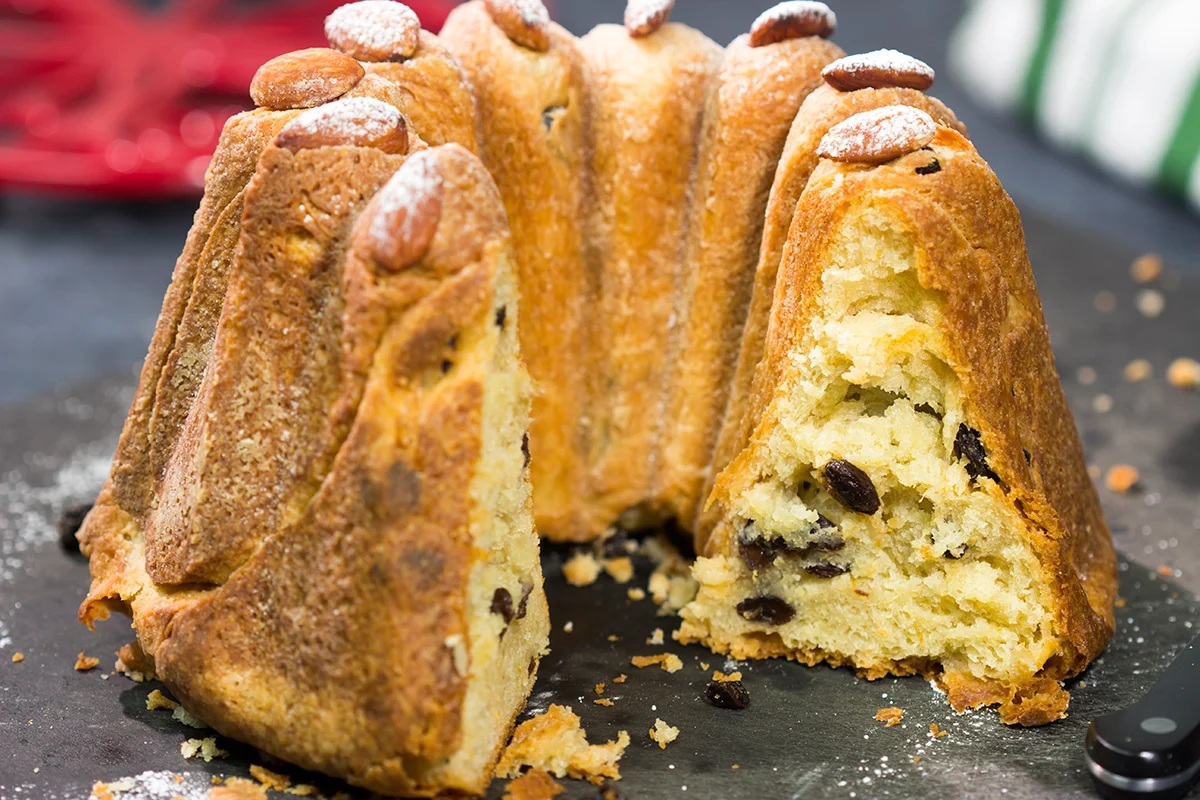 Великденски козуначен кекс