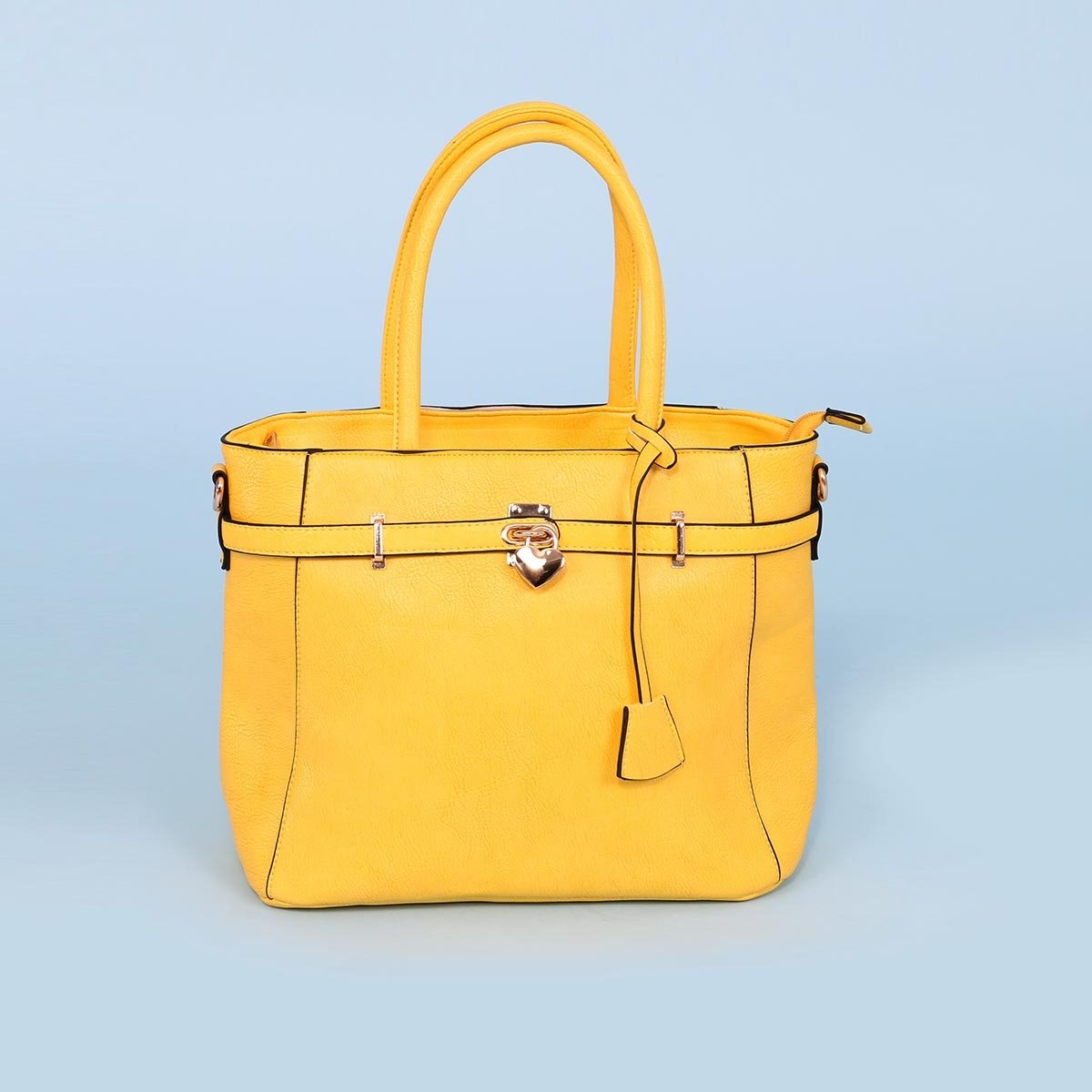 Дамска чанта жълта - 39 лева