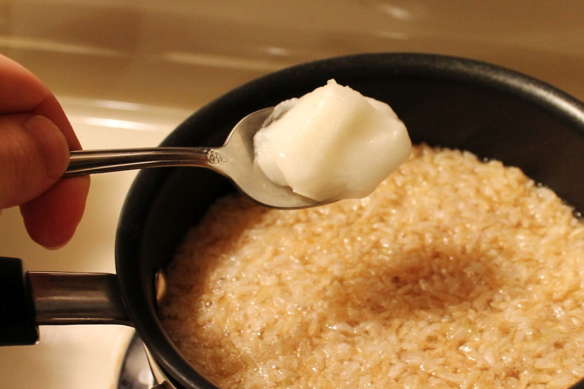 ориз с кокосово масло отслабване