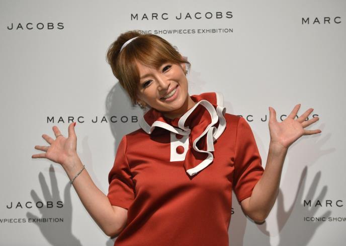 Аюми Хамасаки