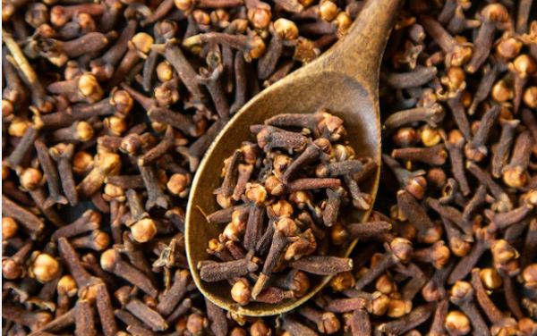 сушен карамфил