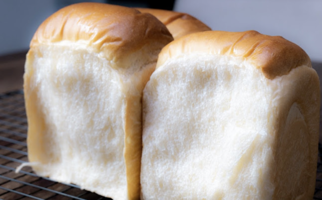 млечен пухкав хляб