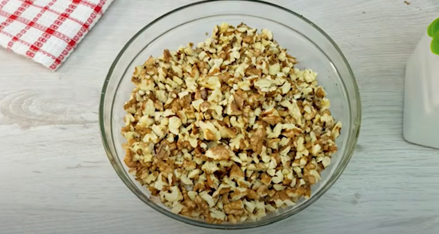  нарязани орехи 