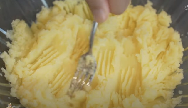 мачкани картофи