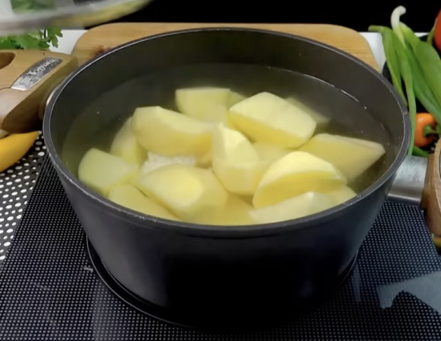 сварени картофи