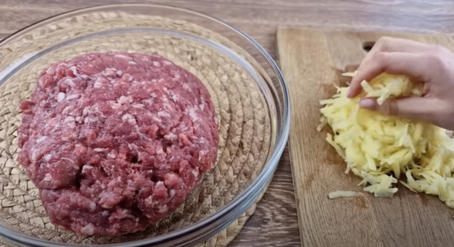  кайма с настъргани картофи 