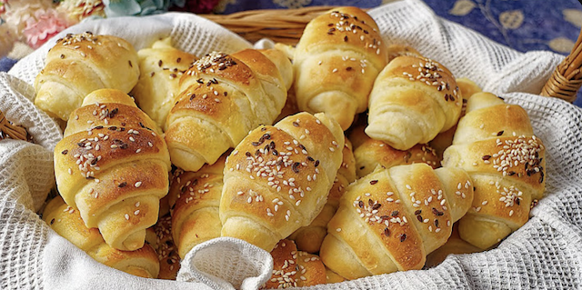 млечни кифлички