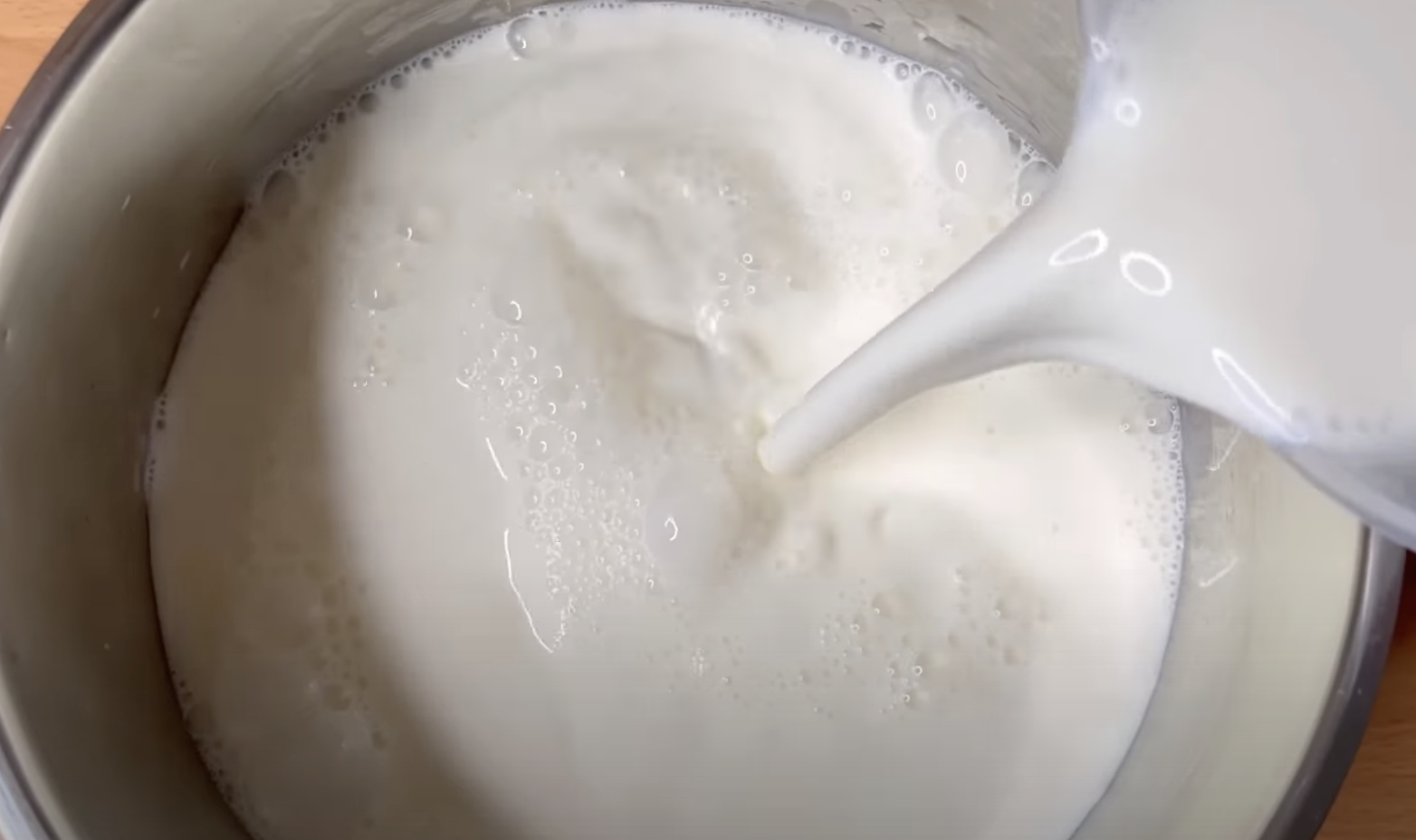 мляко в тенджра