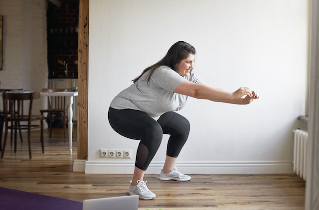  пълничка жена фитнес 