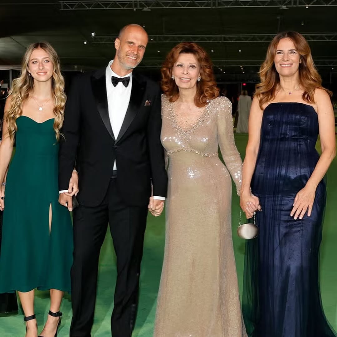  София Лорен внучка 