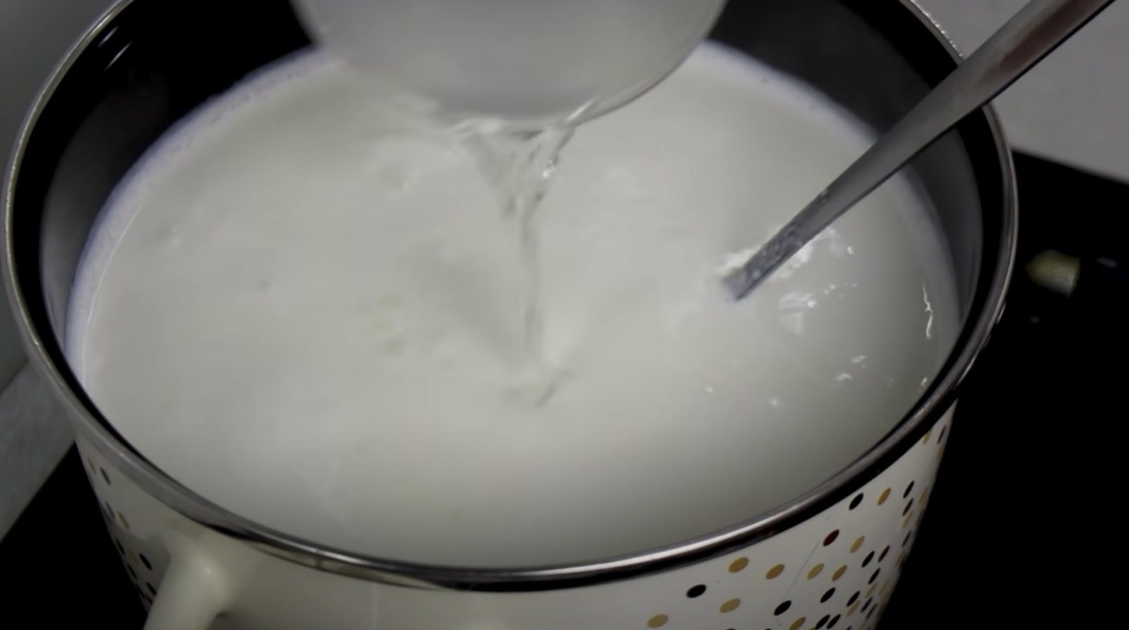 мляко с оцет