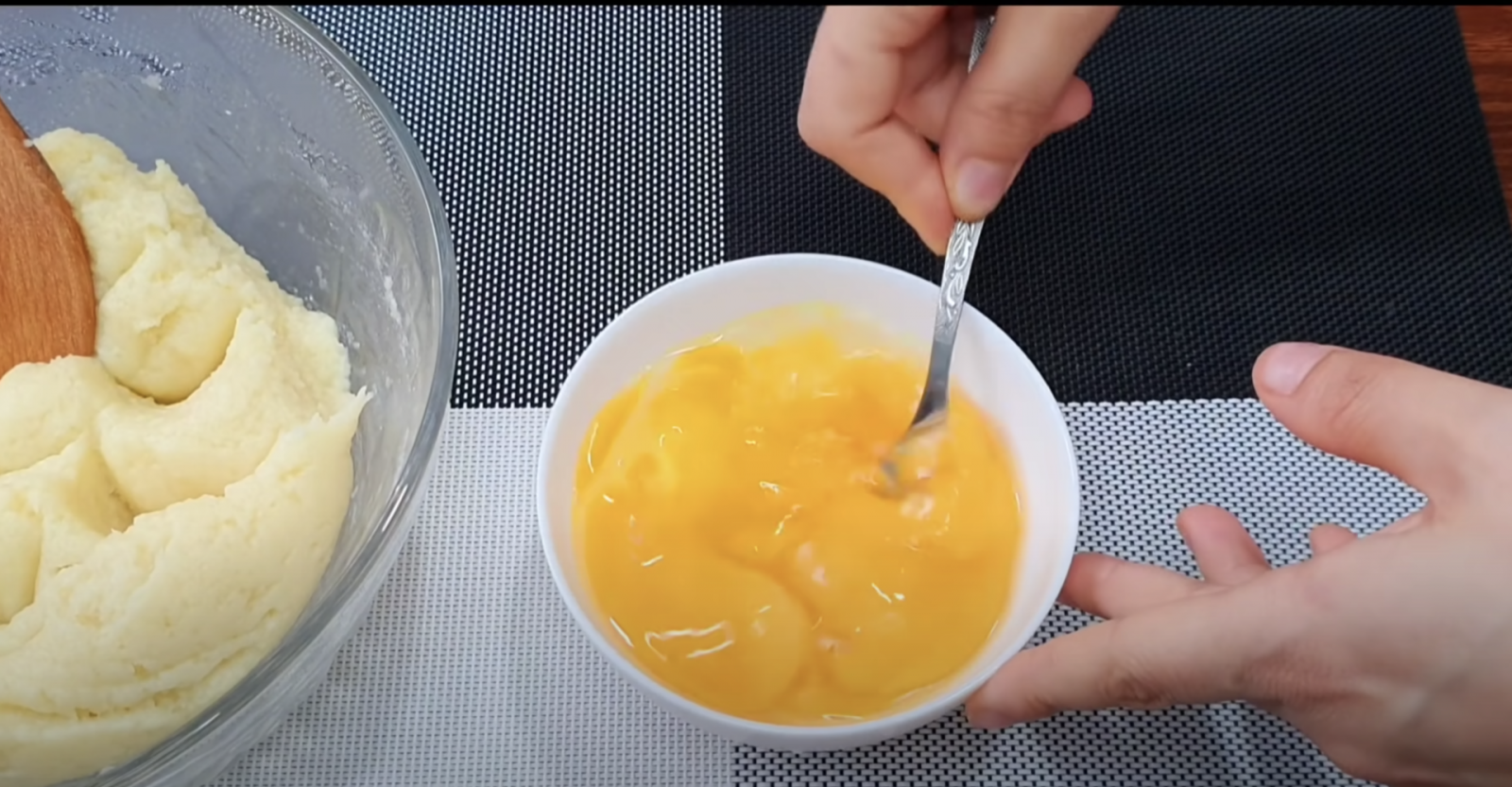  разрушени яйца 