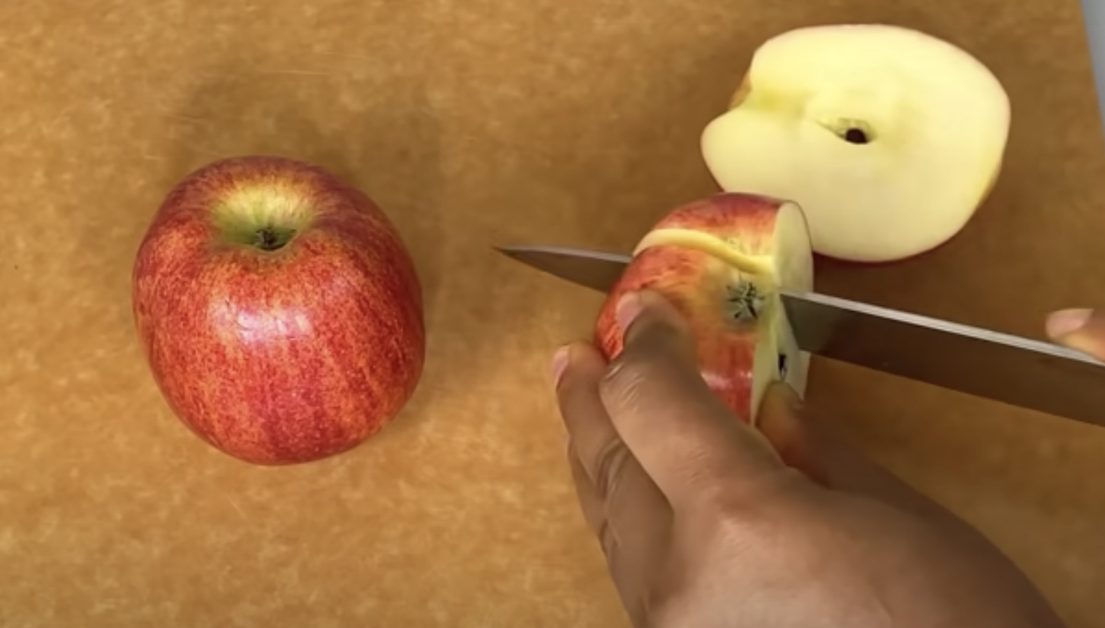 нарязани ябълки