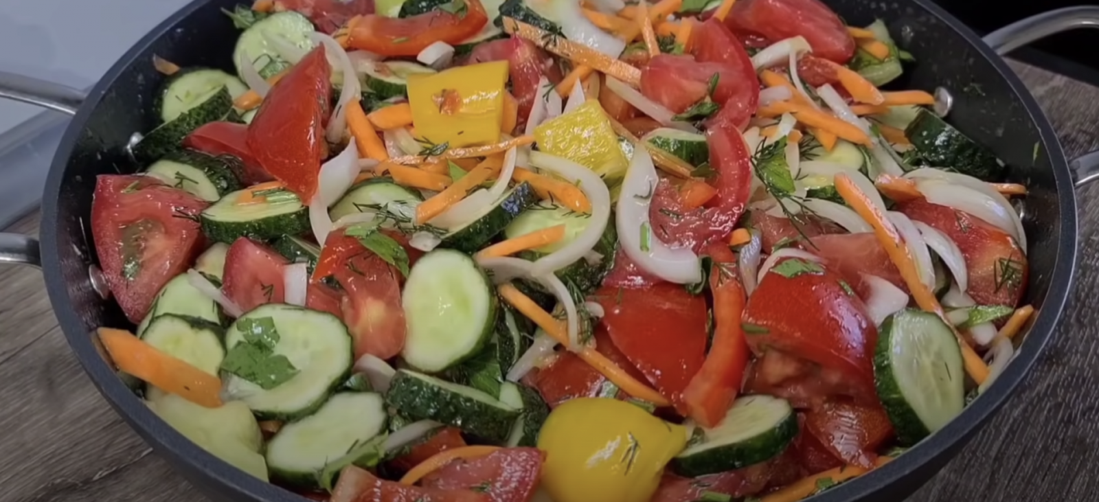 зеленчукова салат