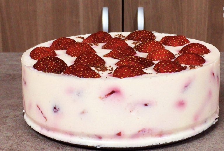 ягодова торта без печене
