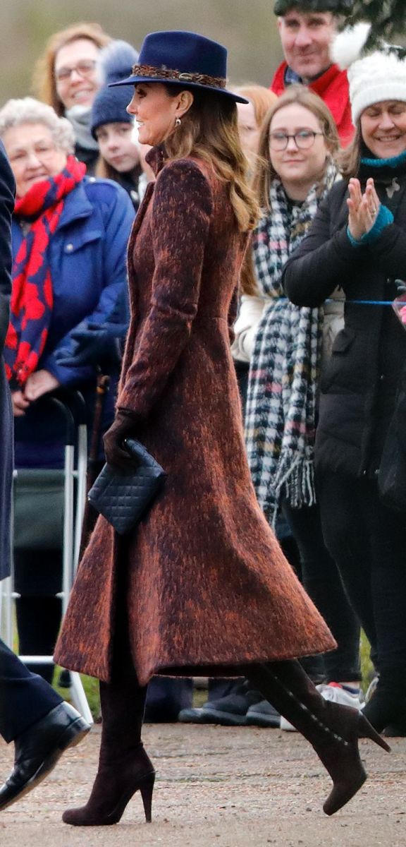 Кейт Мидълтън елегантно палто