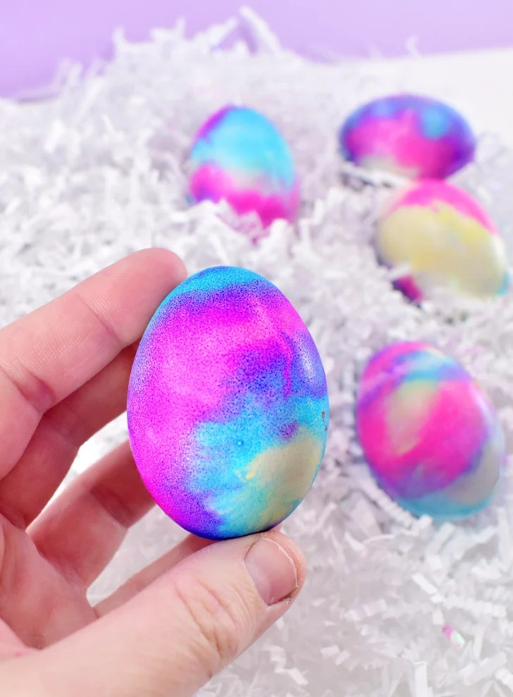 красиви шарени яйца