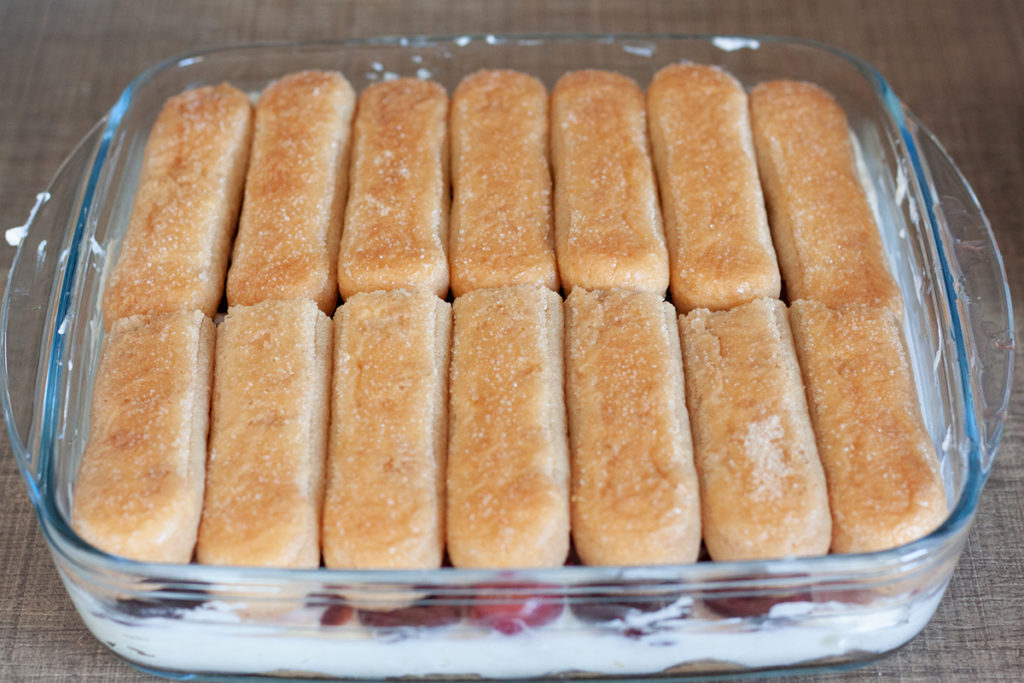 бишкотено тирамису