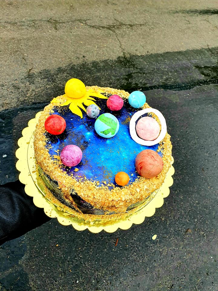 торта с планети